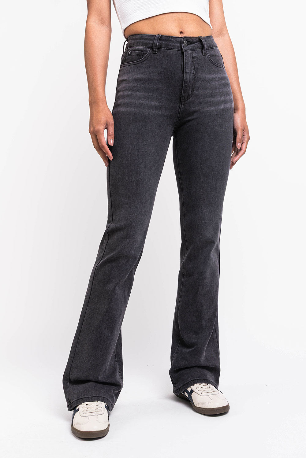 Taylor 02High Bootcut Jeans - Washed Black